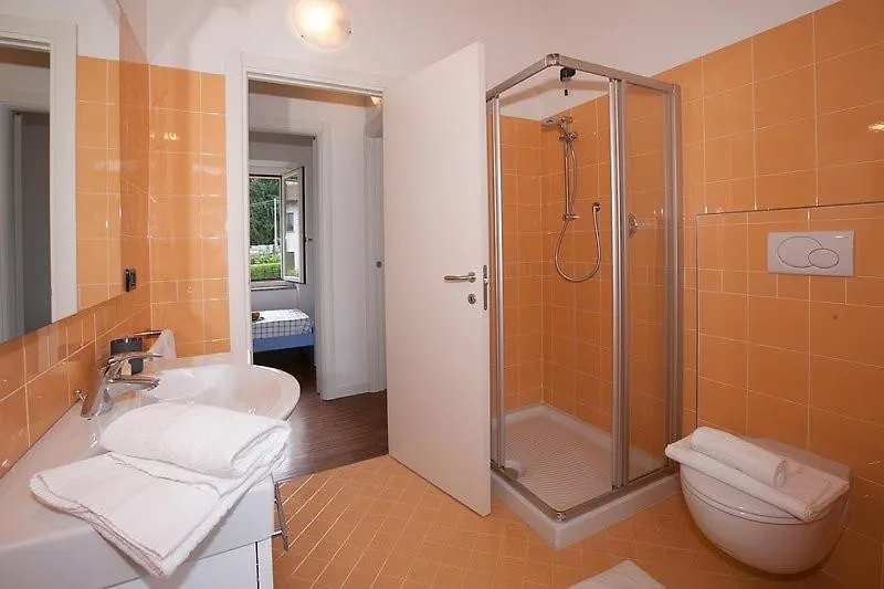 Spiaggia Uno Pool Side Apartment Bellagio 0*,  Italie